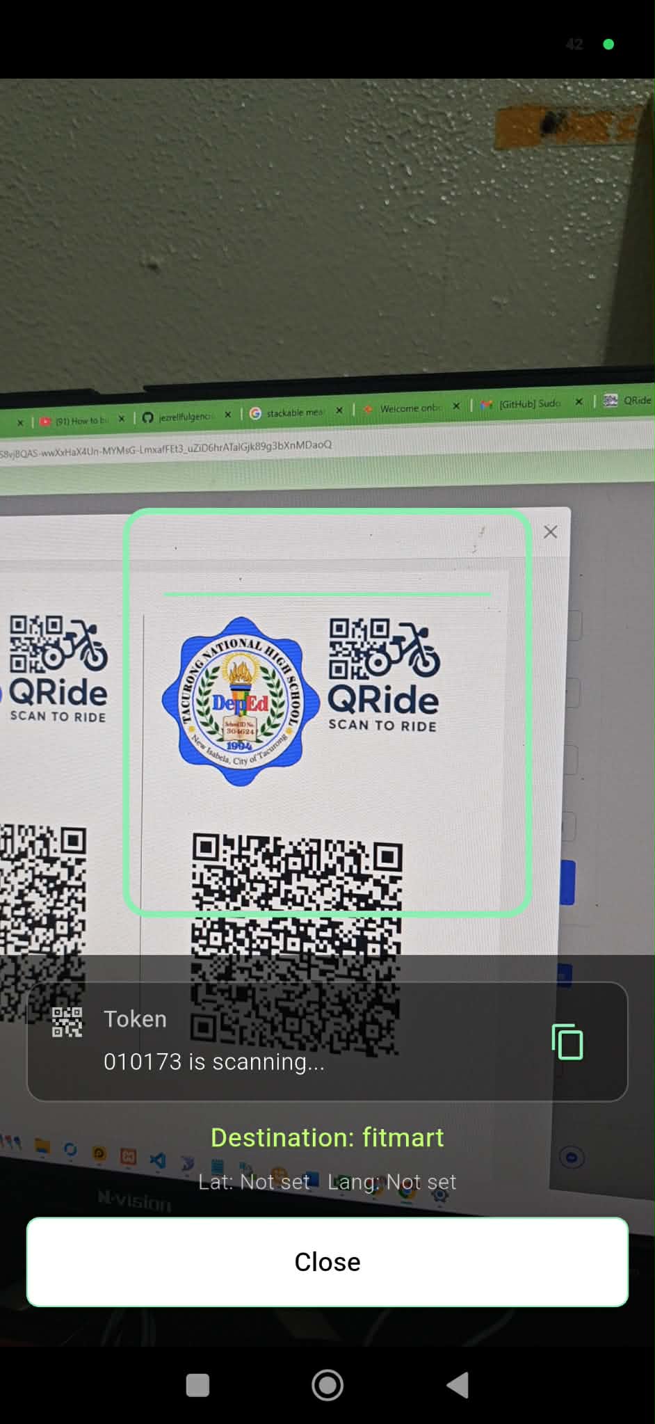 QR scanning in progress (“is scanning…”).